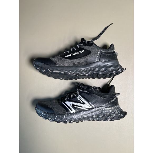 New Balance Women's 9 Fresh Foam Garoe Trail Running Shoe Black Blacktop Seasalt - Picture 5 of 11